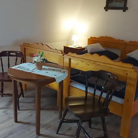 Anna Apartman