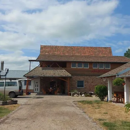 Anna Apartman Apartment Maroslele