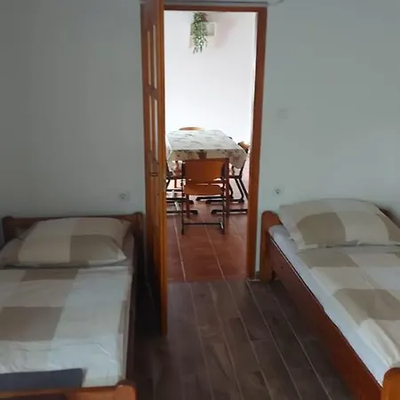 Anna Apartman * Maroslele